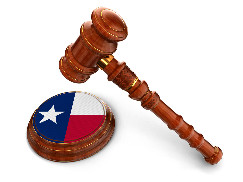 Calm, empty courtroom prepared for a Texas child custody hearing